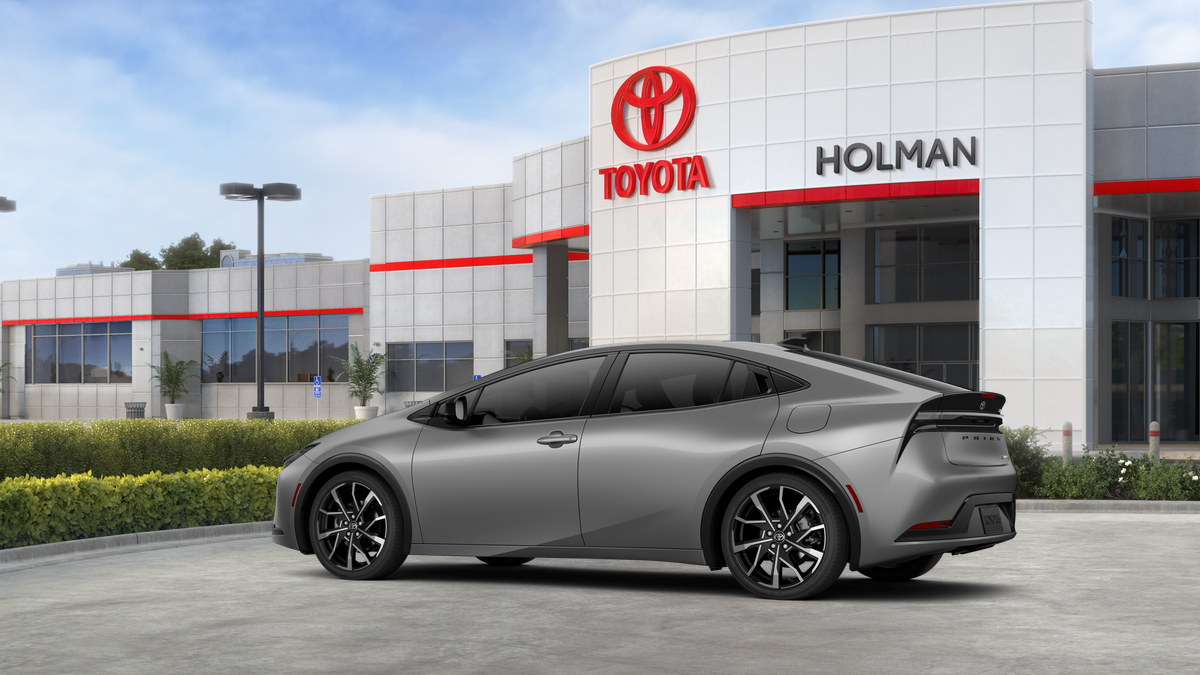 2026 Toyota Prius Plug-in Hybrid XSE photo 5