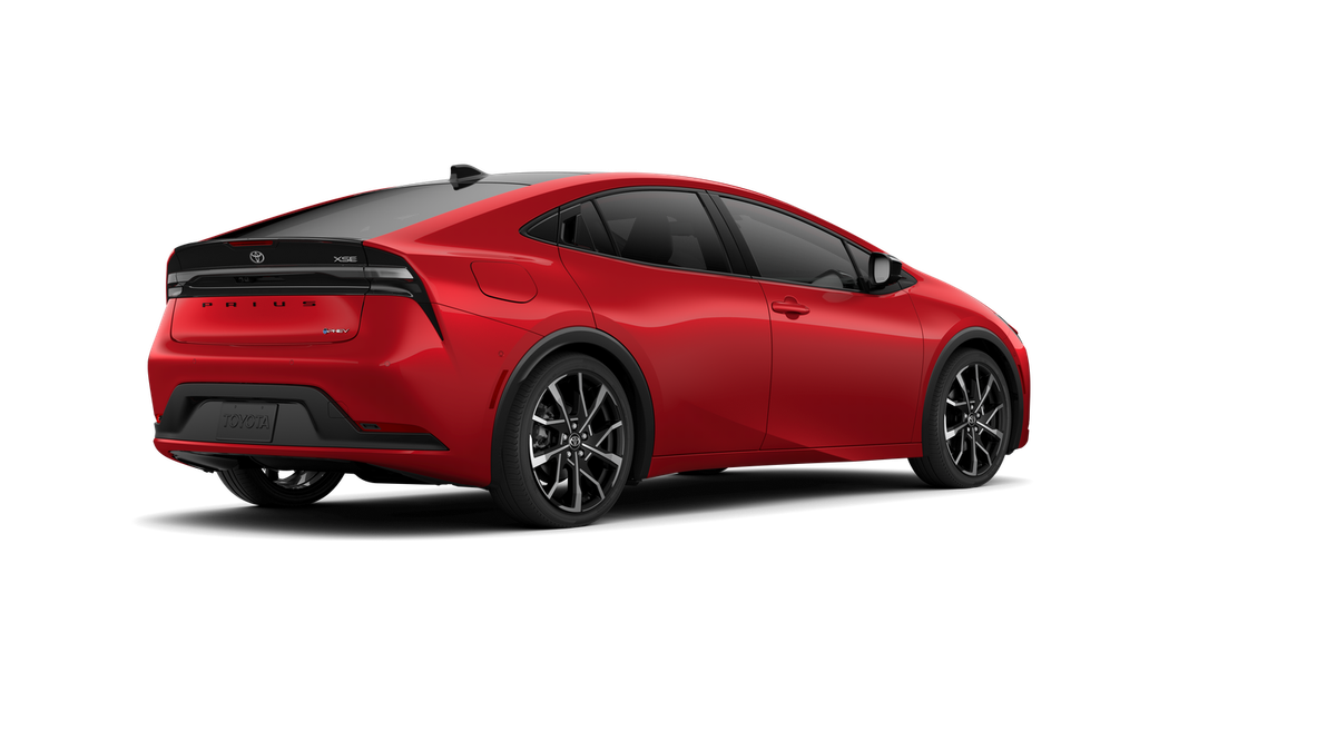 2026 Toyota Prius Plug-in Hybrid XSE Premium photo 9