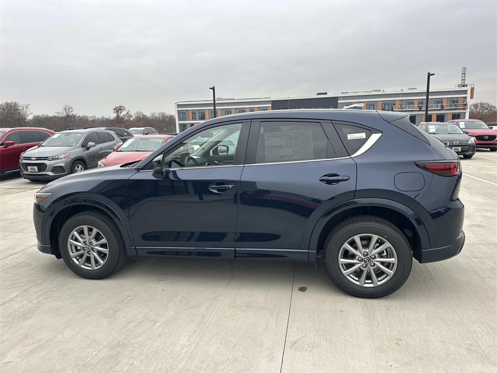 2025 Mazda CX-5 2.5 Select photo 3