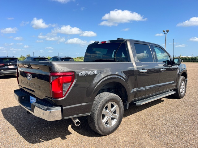 2024 Ford F-150 XLT photo 2