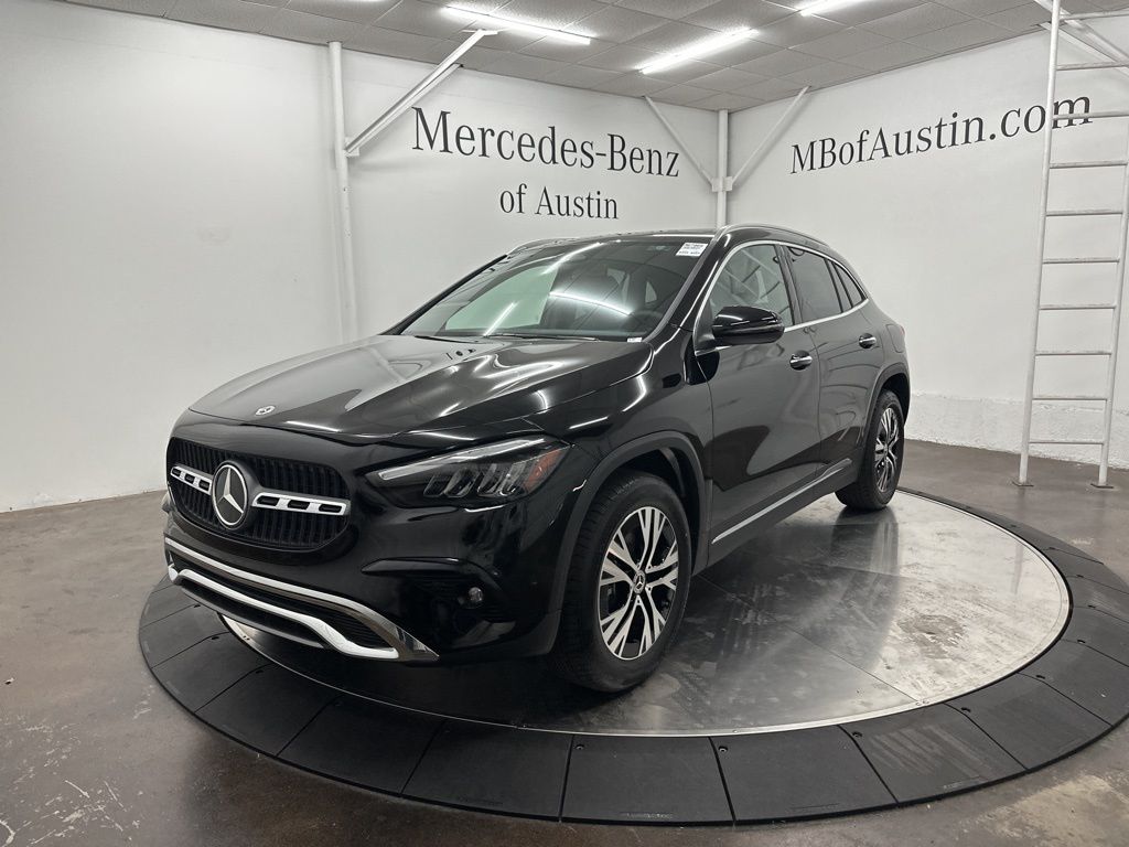 2025 Mercedes Benz GLA 250 photo 3