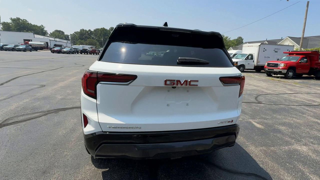2026 Gmc Terrain AT4 photo 7