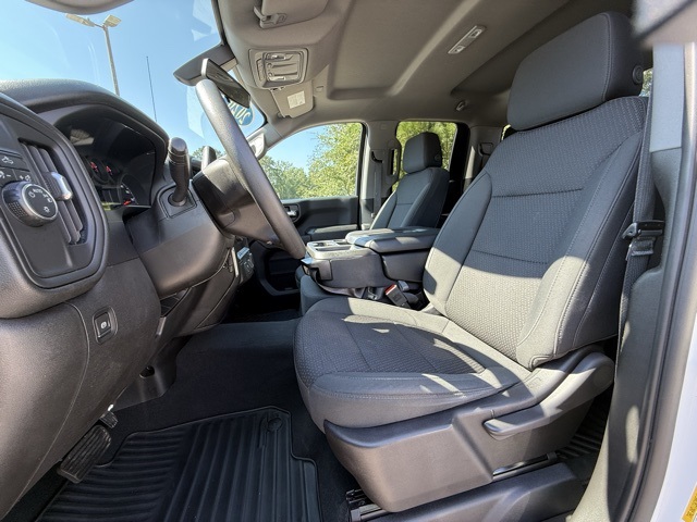 2020 Chevrolet Silverado 1500 Custom photo 13