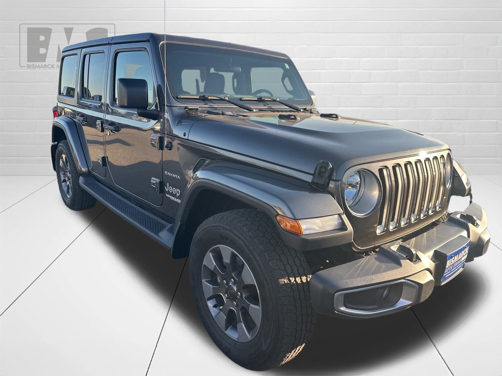 2018 Jeep Wrangler Unlimited Sahara photo 2
