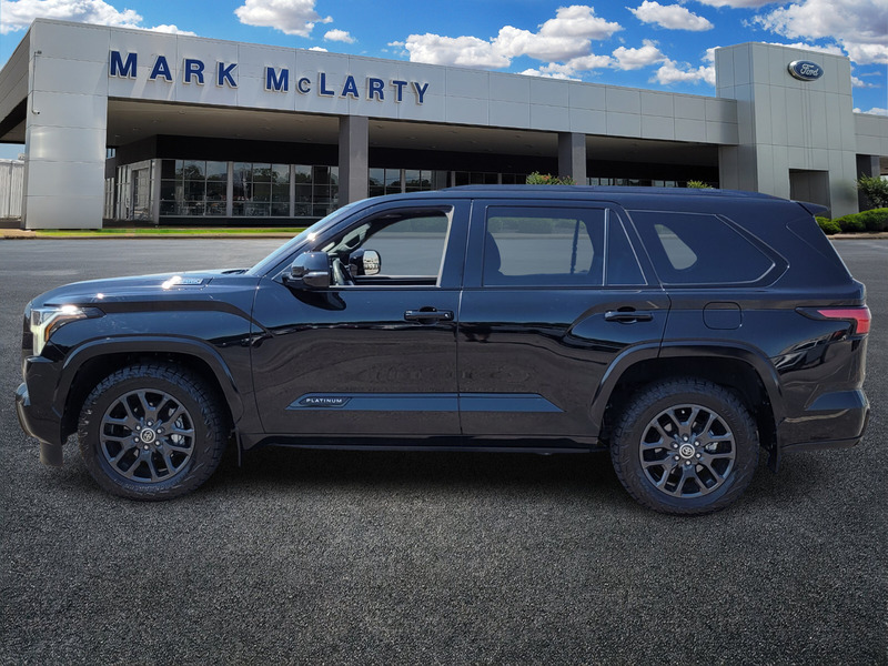2023 Toyota Sequoia Platinum photo 6