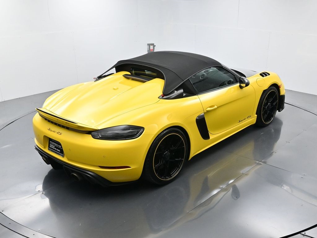 2024 Porsche Boxster Spyder photo 24