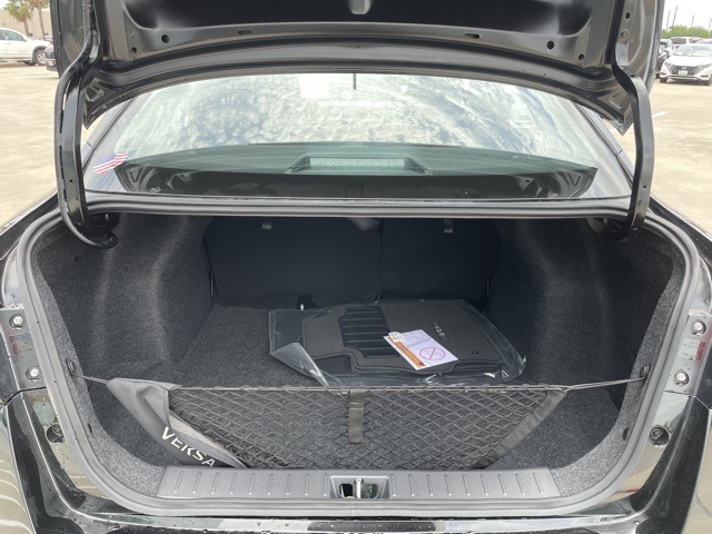 2025 Nissan Versa S photo 3