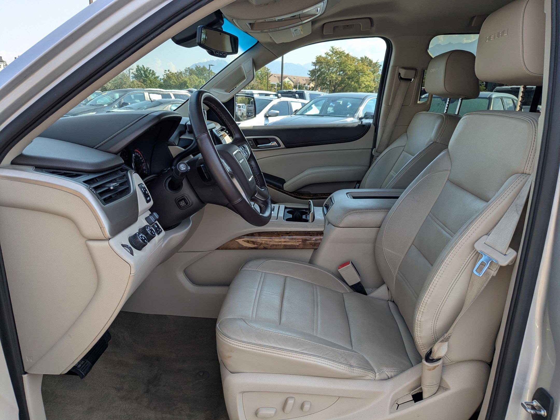 2015 Gmc Yukon Denali photo 11