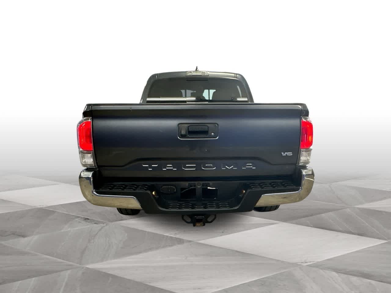 2023 Toyota Tacoma TRD photo 7