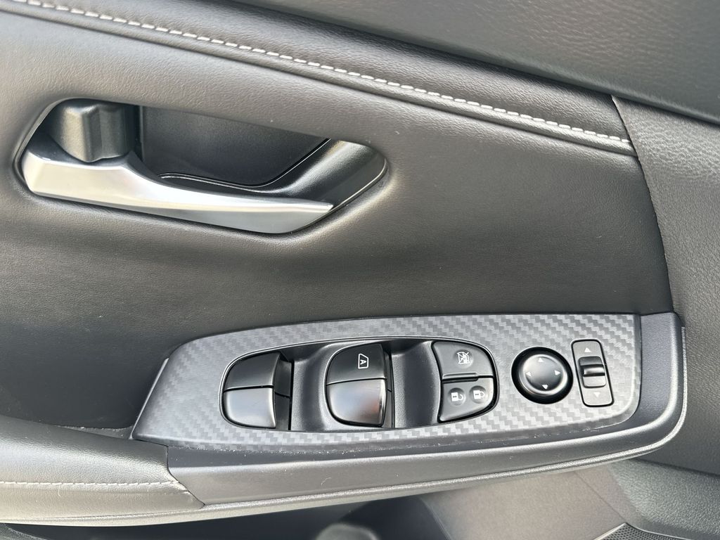 2024 Nissan Sentra SV photo 15