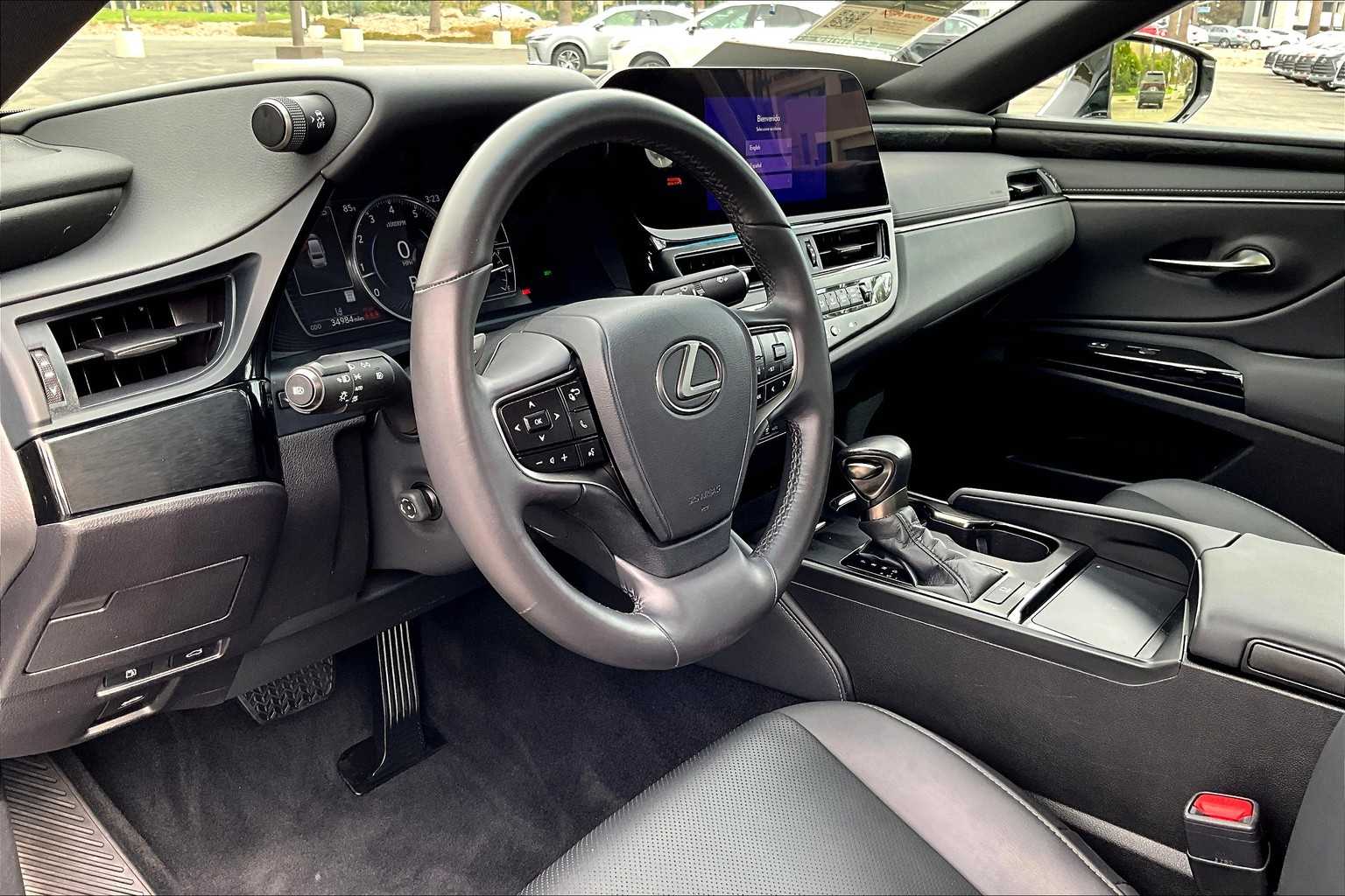 2023 Lexus ES 350 photo 15
