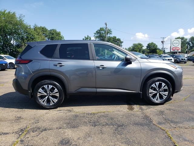 2023 Nissan Rogue SV photo 7