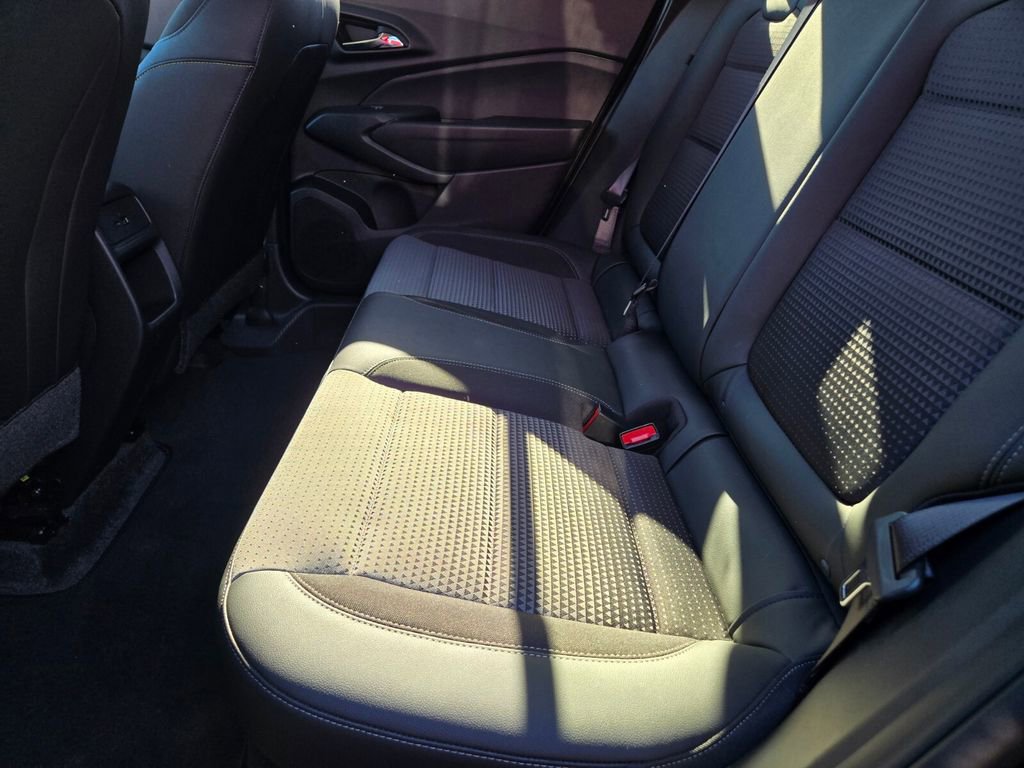 2024 Chevrolet Trax LT photo 4