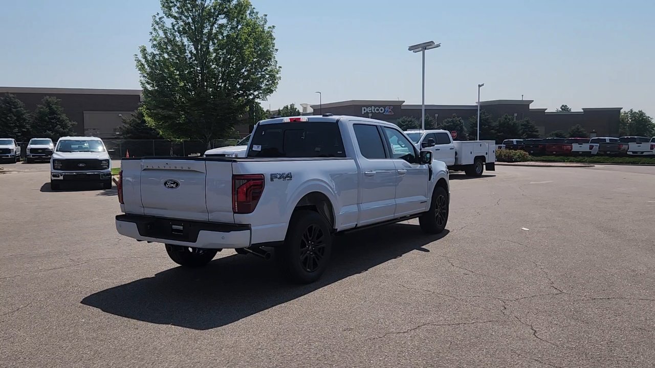2025 Ford F-150 Platinum photo 4