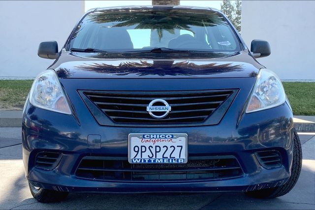 2014 Nissan Versa 1.6 S photo 3