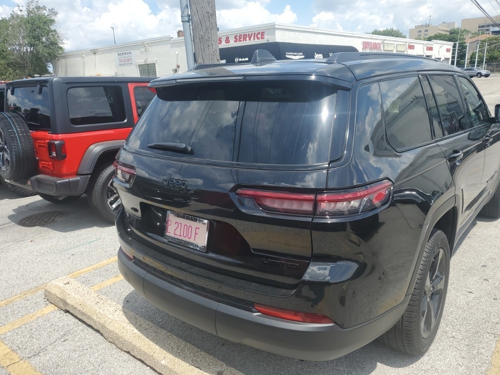 2025 Jeep Grand Cherokee Limited photo 7