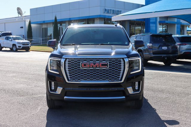 Used 2023 Onyx Black GMC Denali image 3