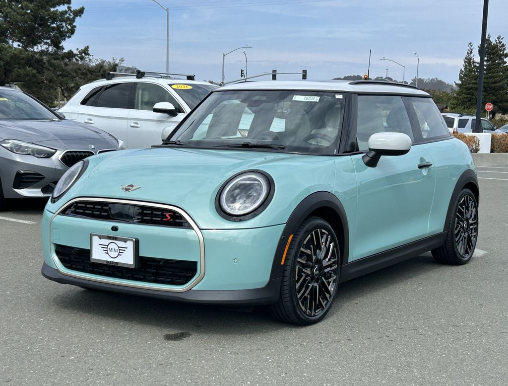2026 MINI Hardtop 2 Door S's photo