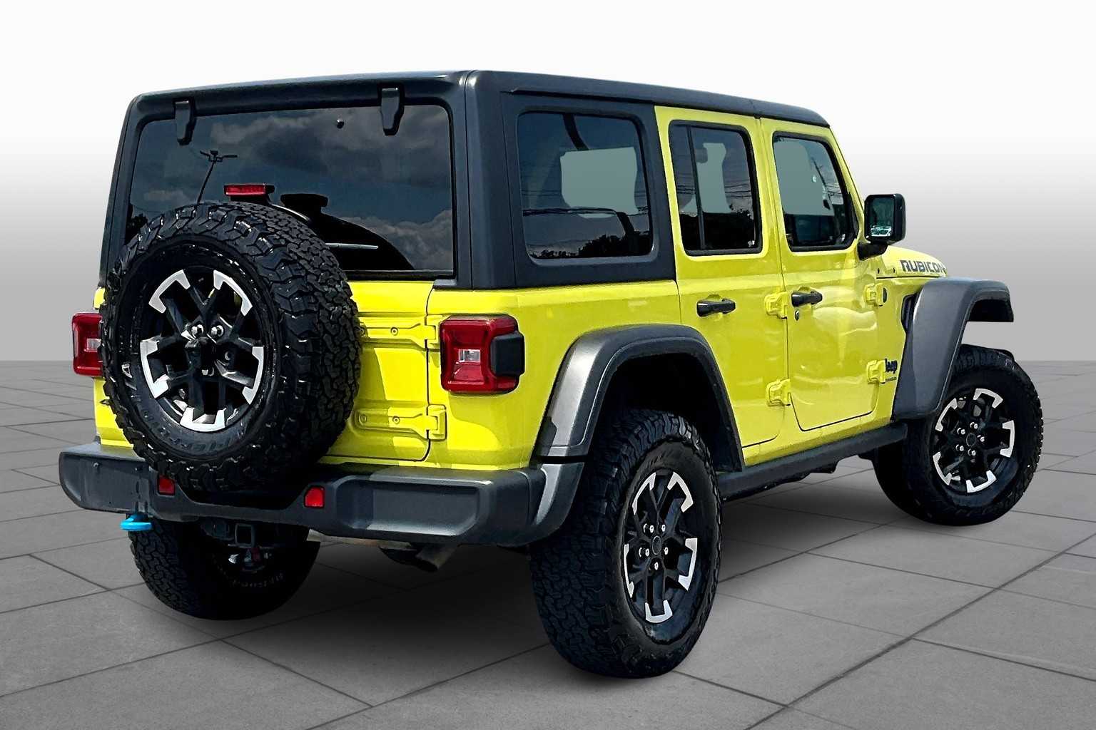 2024 Jeep Wrangler 4xe Rubicon photo 12