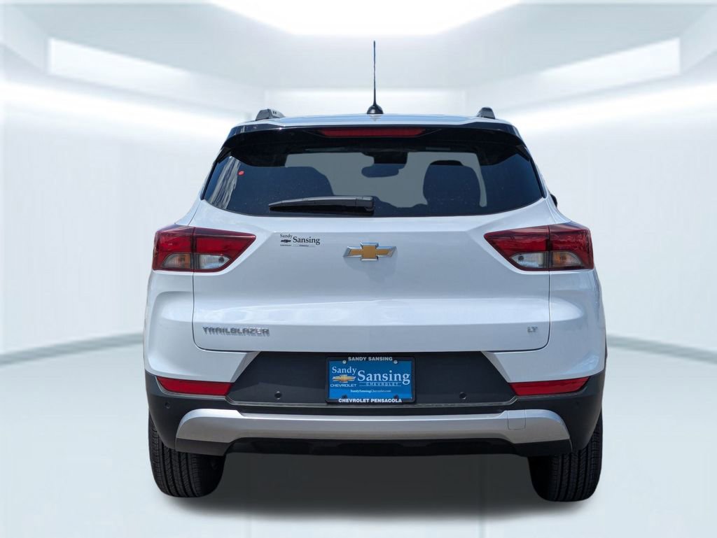 2026 Chevrolet Trailblazer LT photo 3