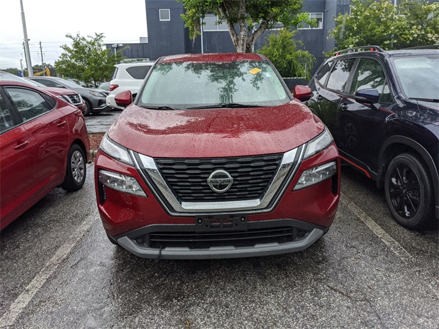 2021 Nissan Rogue SV photo 3