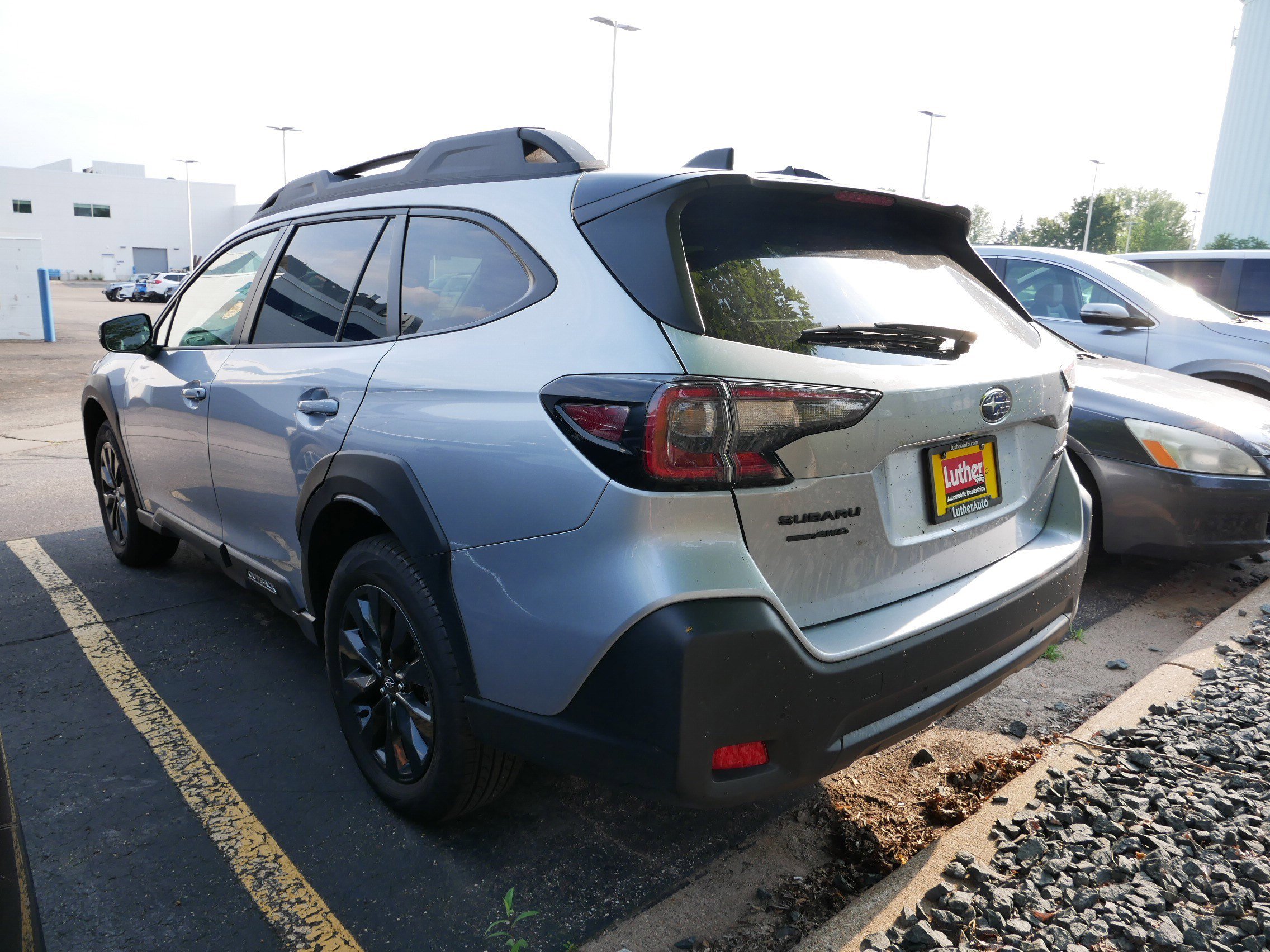 2024 Subaru Outback Onyx Edition photo 2