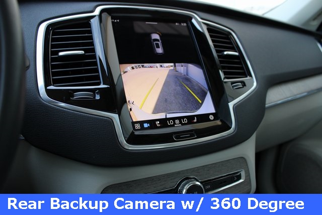 2024 Volvo XC90 Recharge T8 Plus photo 3