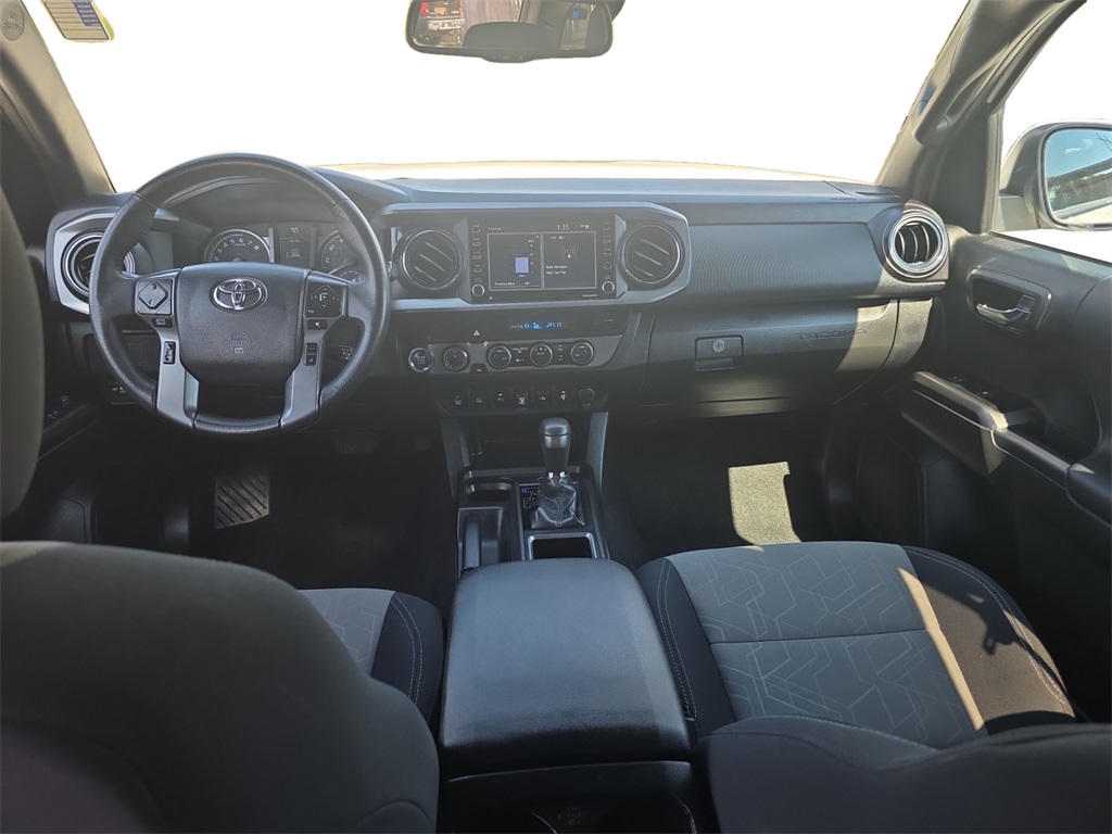 2023 Toyota Tacoma TRD Off-Road photo 2