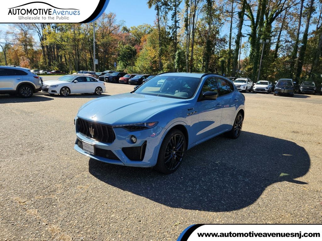 2022 Maserati Levante Modena S's photo