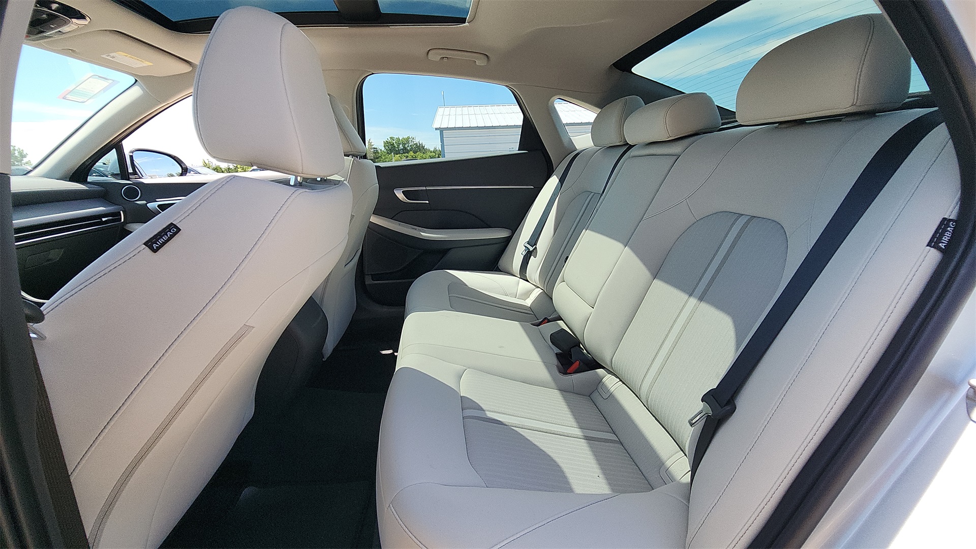 2025 Hyundai Sonata SEL Convenience photo 13