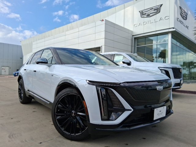 2026 Cadillac LYRIQ Sport's photo