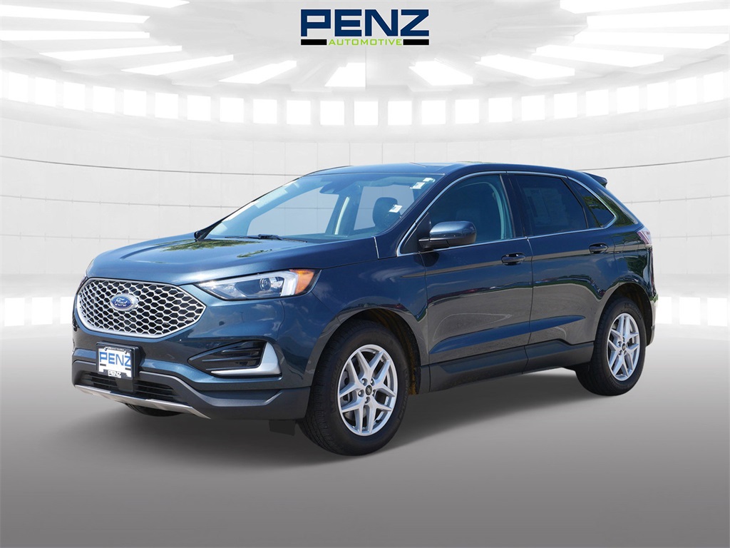 2023 Ford Edge SEL photo 3