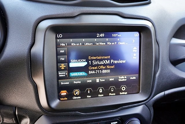 2022 Jeep Renegade Latitude photo 23