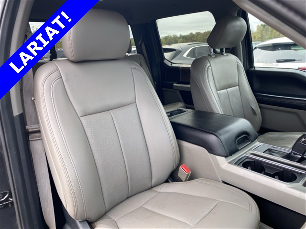 2020 Ford F-150 Lariat photo 16