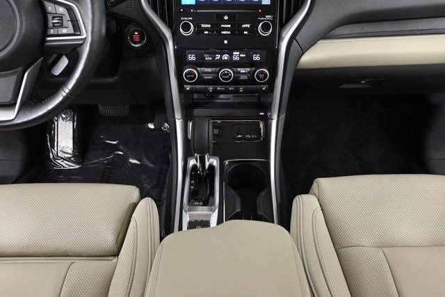 2022 Subaru Ascent Limited photo 15