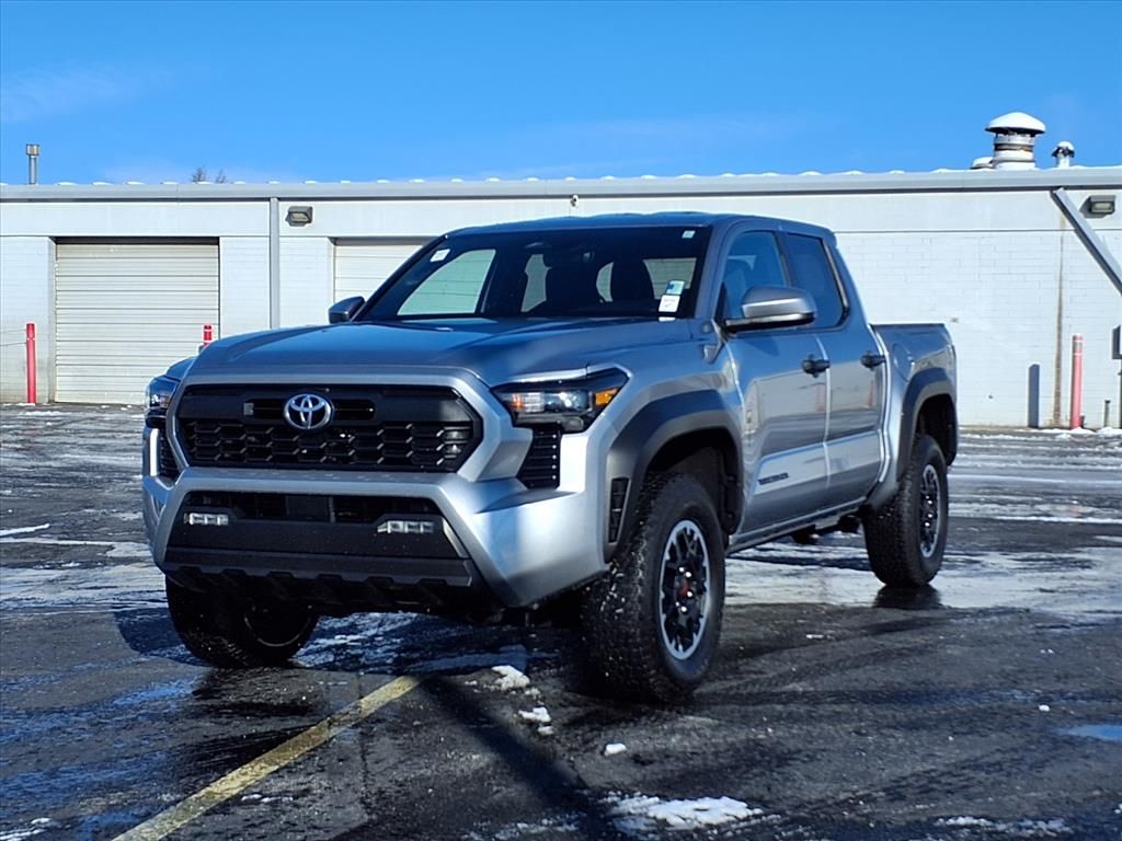 Used 2025 Toyota Tacoma SR5 with VIN 3TMLB5JN5SM120861 for sale in Kansas City