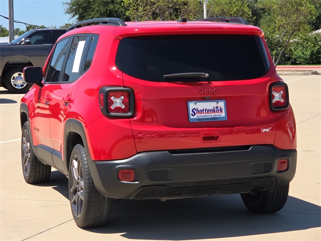 2022 Jeep Renegade Latitude photo 3