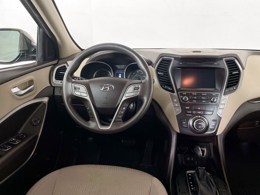 2017 Hyundai Santa Fe SE photo 21