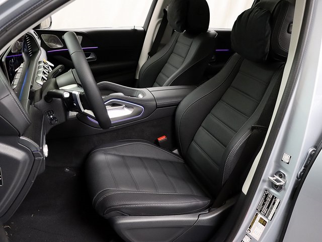 2026 Mercedes Benz GLS 450 4MATIC photo 10
