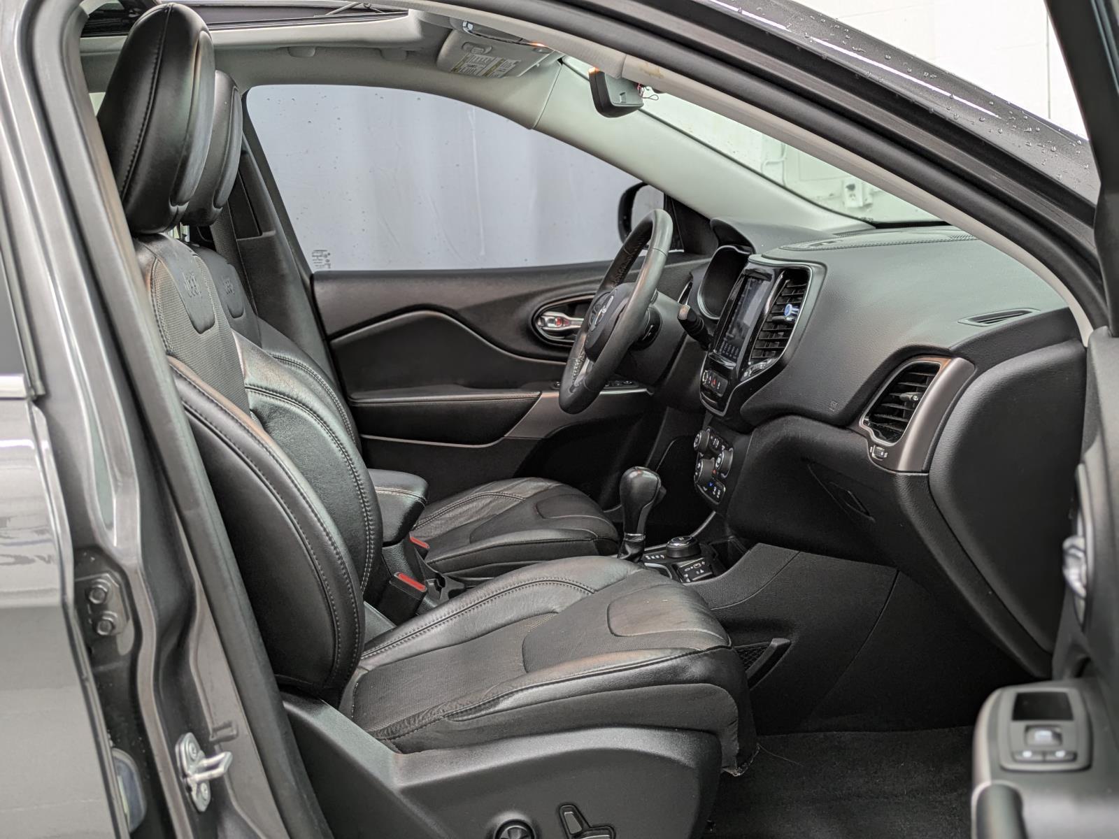 2021 Jeep Cherokee Limited photo 21