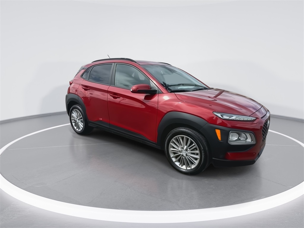 2020 Hyundai Kona SEL photo 2