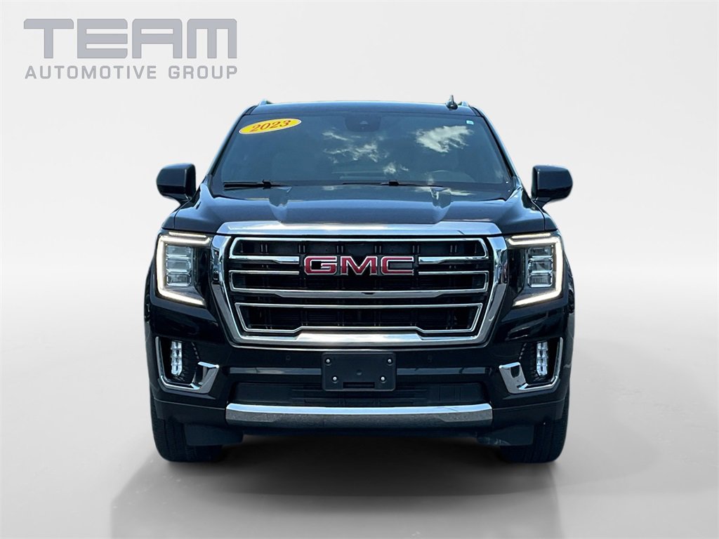 2023 Gmc Yukon XL SLT photo 2