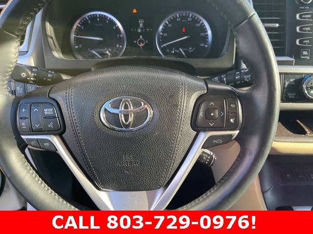 2016 Toyota Highlander Limited Platinum photo 21