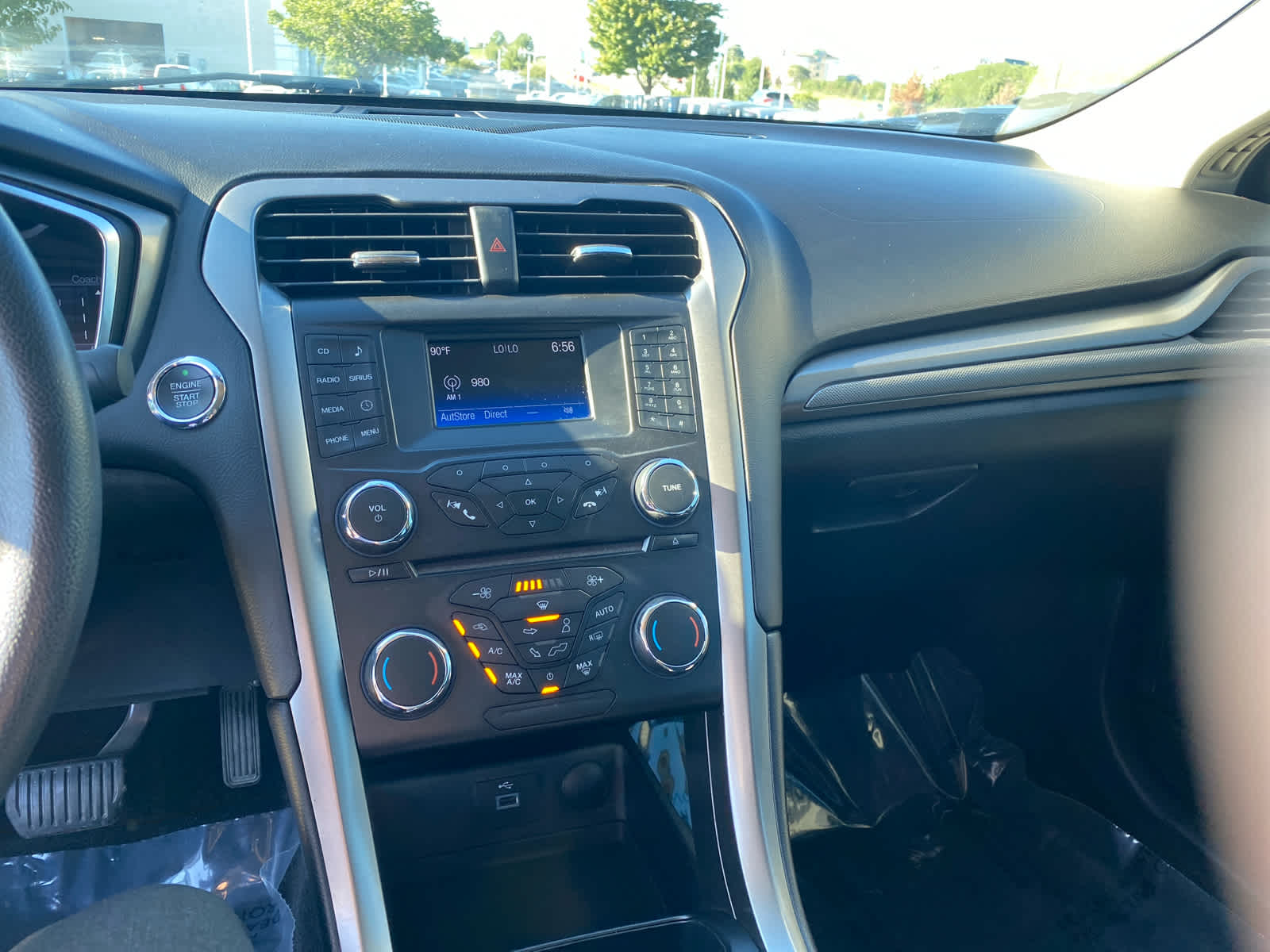 2017 Ford Fusion Hybrid SE photo 18