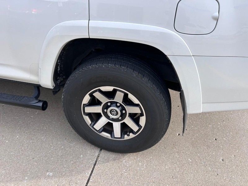 2019 Toyota 4Runner TRD Premium photo 4