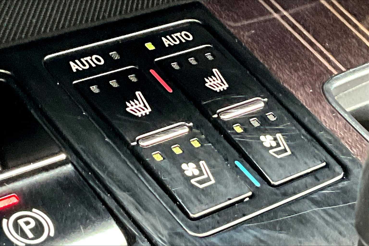 2021 Lexus RX Luxury AWD photo 33