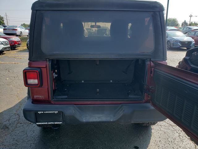 2021 Jeep Wrangler Willys Sport photo 4