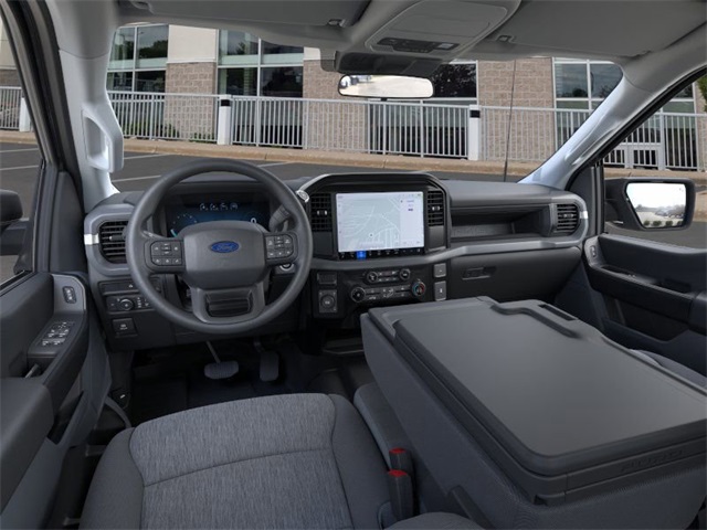 2025 Ford F-150 XL photo 5