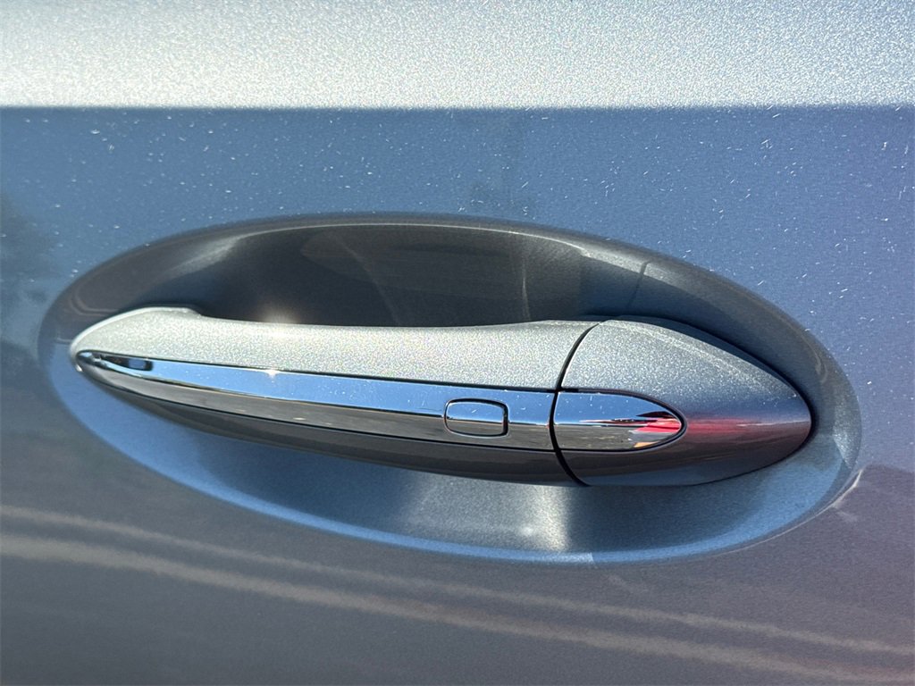 2023 Buick Envision Essence photo 11