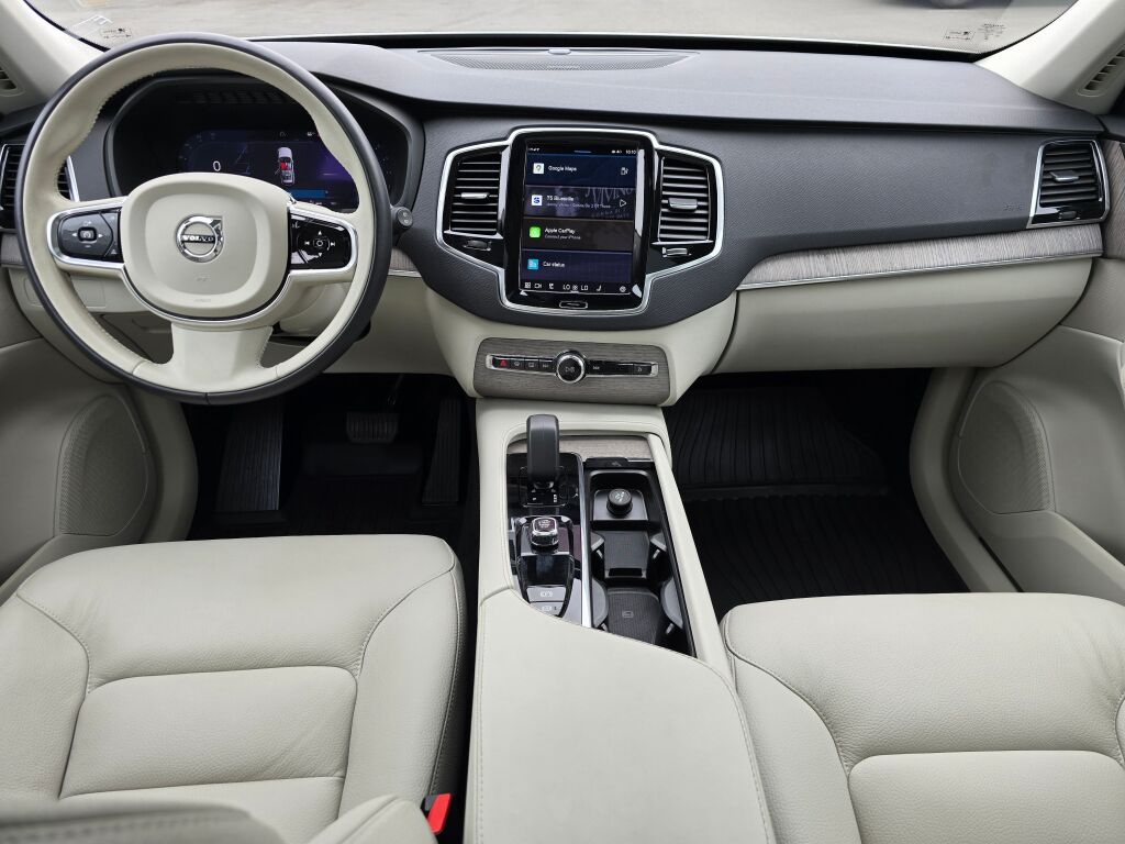 2024 Volvo XC90 Plus photo 17